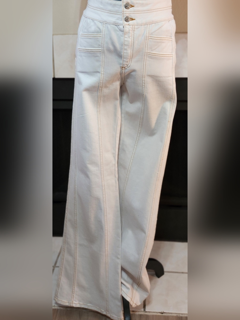Veronica Beard White Wide-Leg High-Rise Jeans with Contrast Topstitching